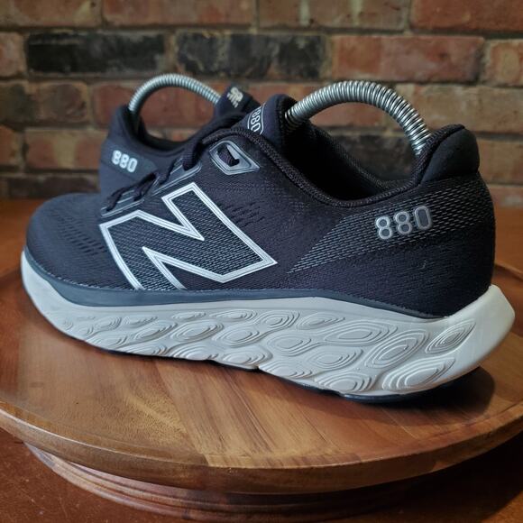 New Balance Fresh Foam X 880v14 Black Road Running Shoes Women's 9.5 Men's 8 - Picture 7 of 16